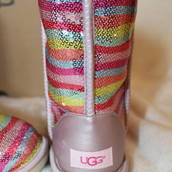 UGG SPARKLE SEQUIN RAINBOW BOOTS 7 8 RARE! - Picture 2 of 6